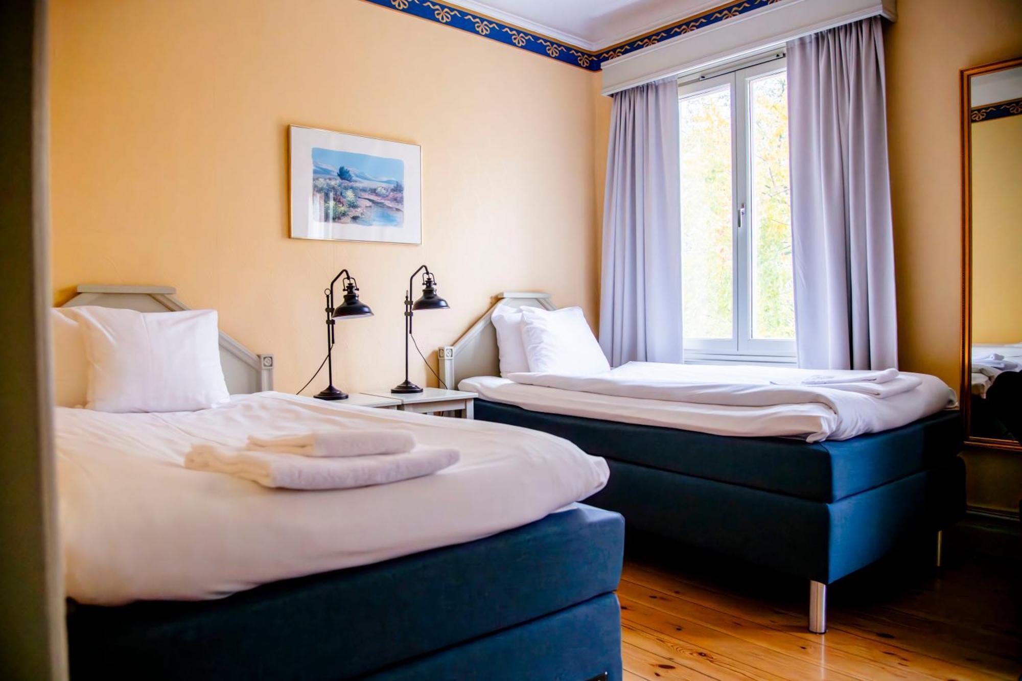 Park Hotel Linkoeping Fawlty Towers Δωμάτιο φωτογραφία