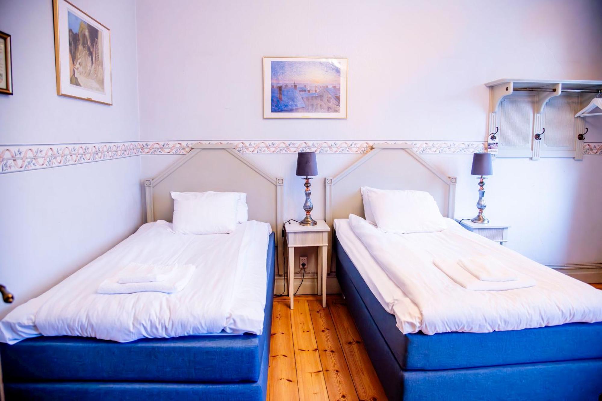 Park Hotel Linkoeping Fawlty Towers Δωμάτιο φωτογραφία